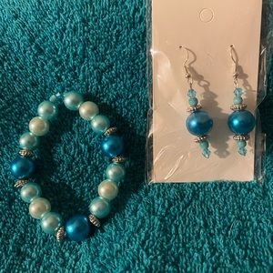 Earrings and bracelet sets